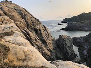 渡嘉敷島阿波連展望台近く（砂岩）