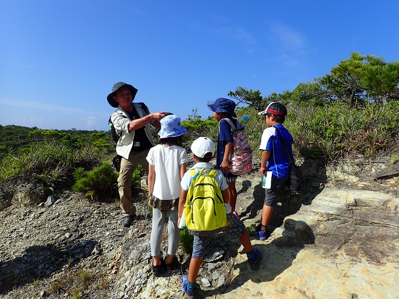 渡嘉敷島　美花原遊歩道